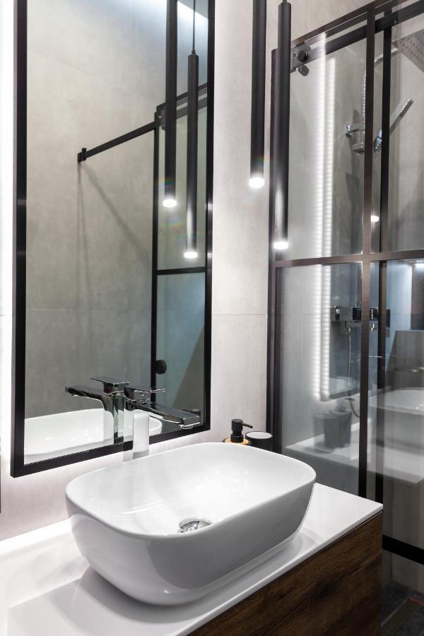 Dream Apartament On Drahomanova Street Lviv Kültér fotó