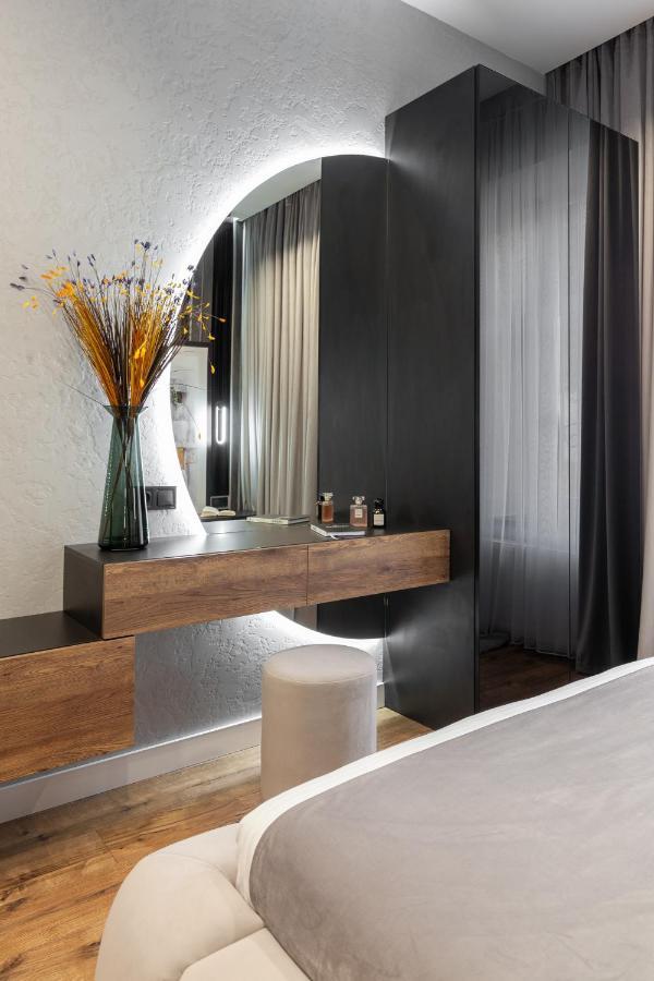 Dream Apartament On Drahomanova Street Lviv Kültér fotó
