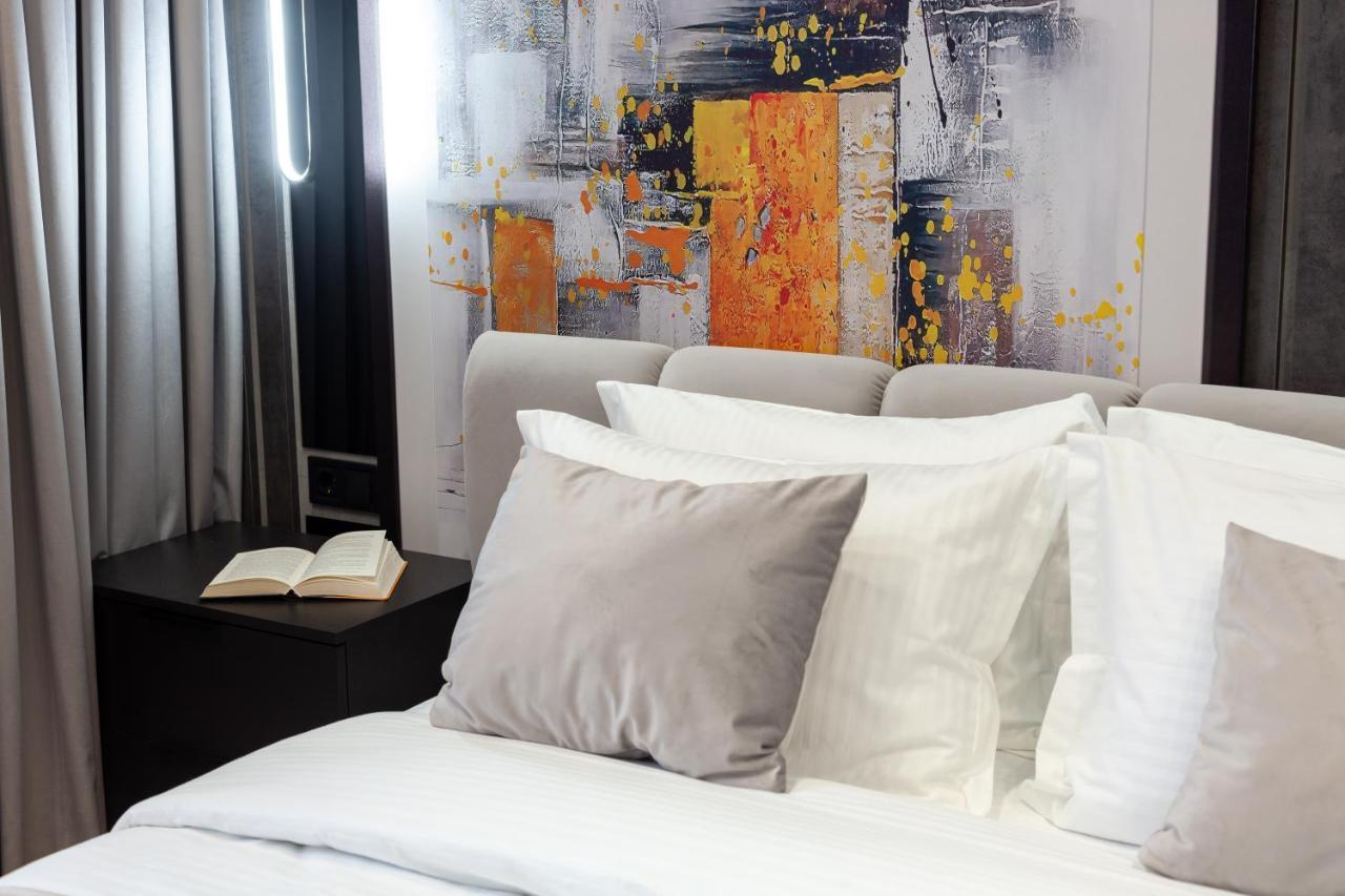 Dream Apartament On Drahomanova Street Lviv Kültér fotó