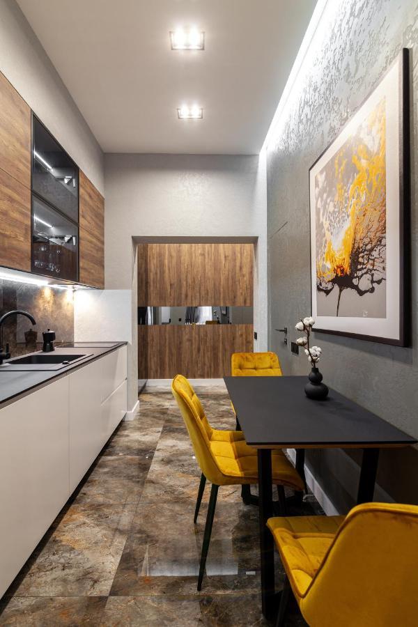 Dream Apartament On Drahomanova Street Lviv Kültér fotó